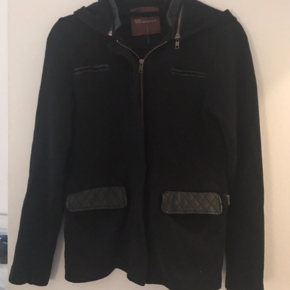 525 jacket with leather pockets